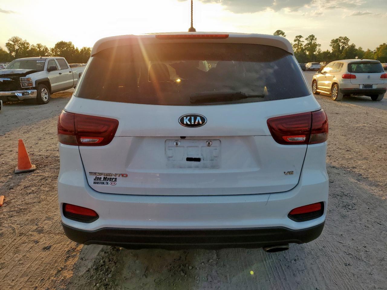 2019 Kia Sorento Lx VIN: 5XYPG4A59KG494691 Lot: 84894265