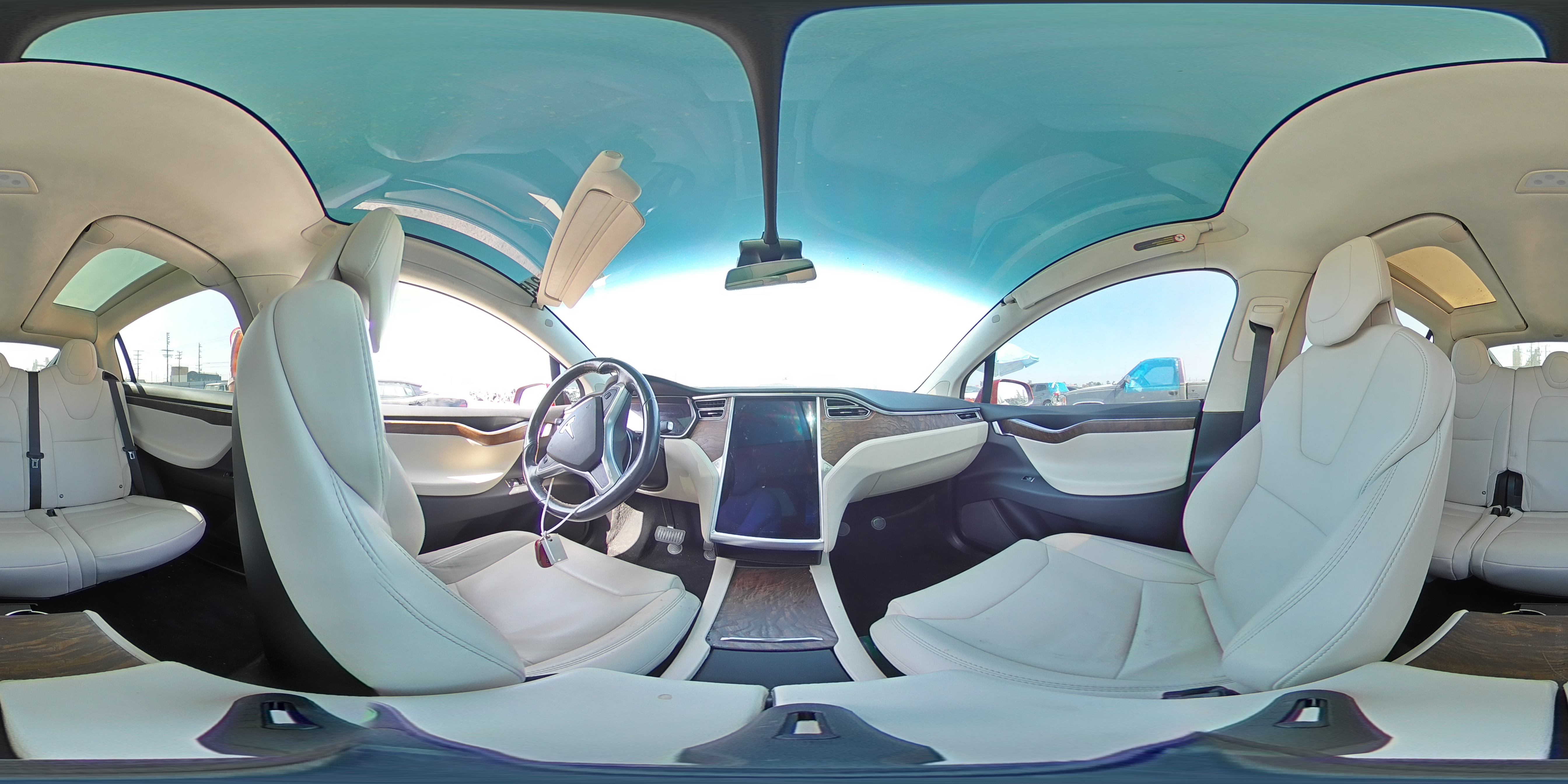 2017 Tesla Model X VIN: 5YJXCDE21HF068943 Lot: 85755345