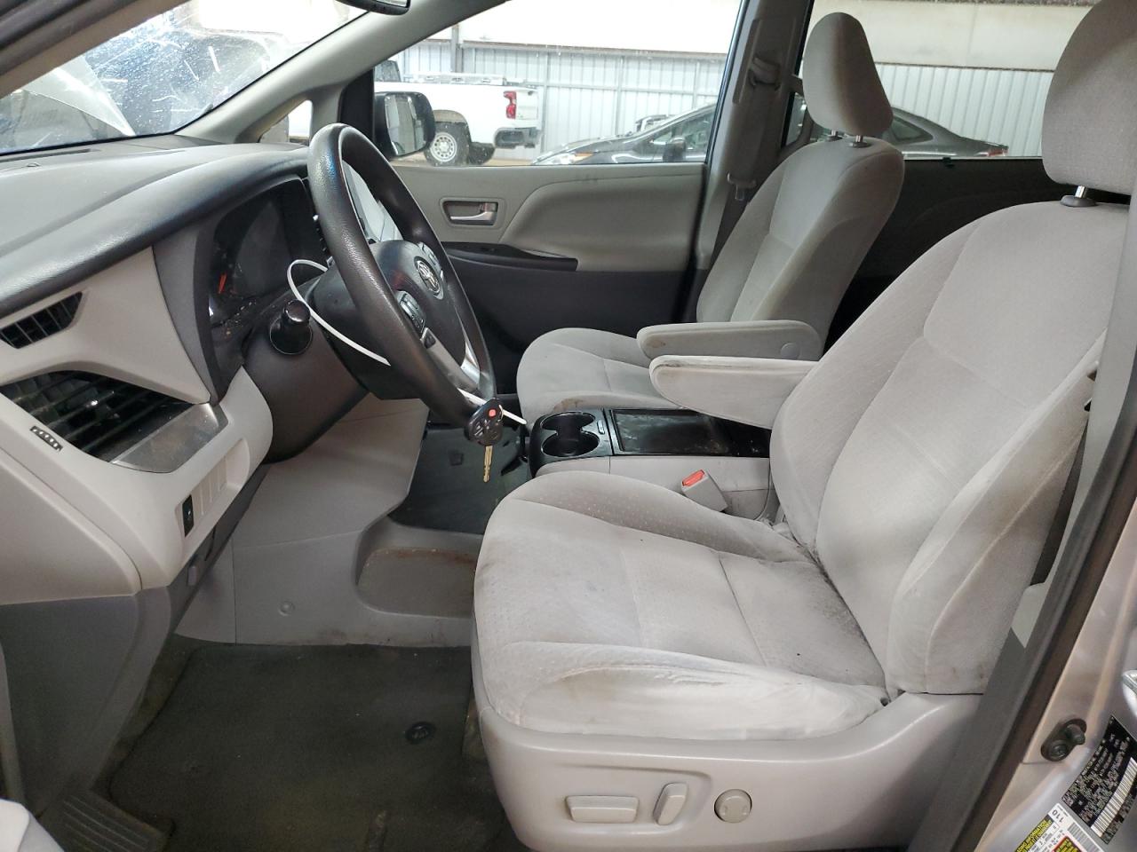 2015 Toyota Sienna Le VIN: 5TDKK3DCXFS557450 Lot: 85326855