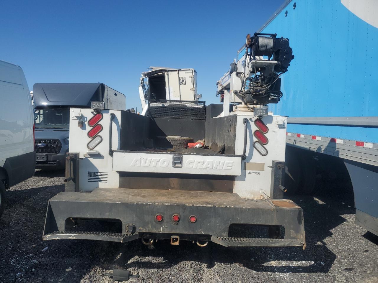 2023 Ford F550 Utility / Service Truck VIN: 1FDUF5HT2PEC32913 Lot: 86851025