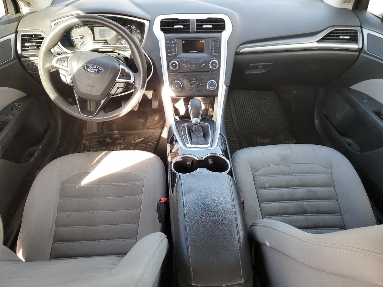 2015 Ford Fusion S VIN: 3FA6P0G76FR117797 Lot: 90489565