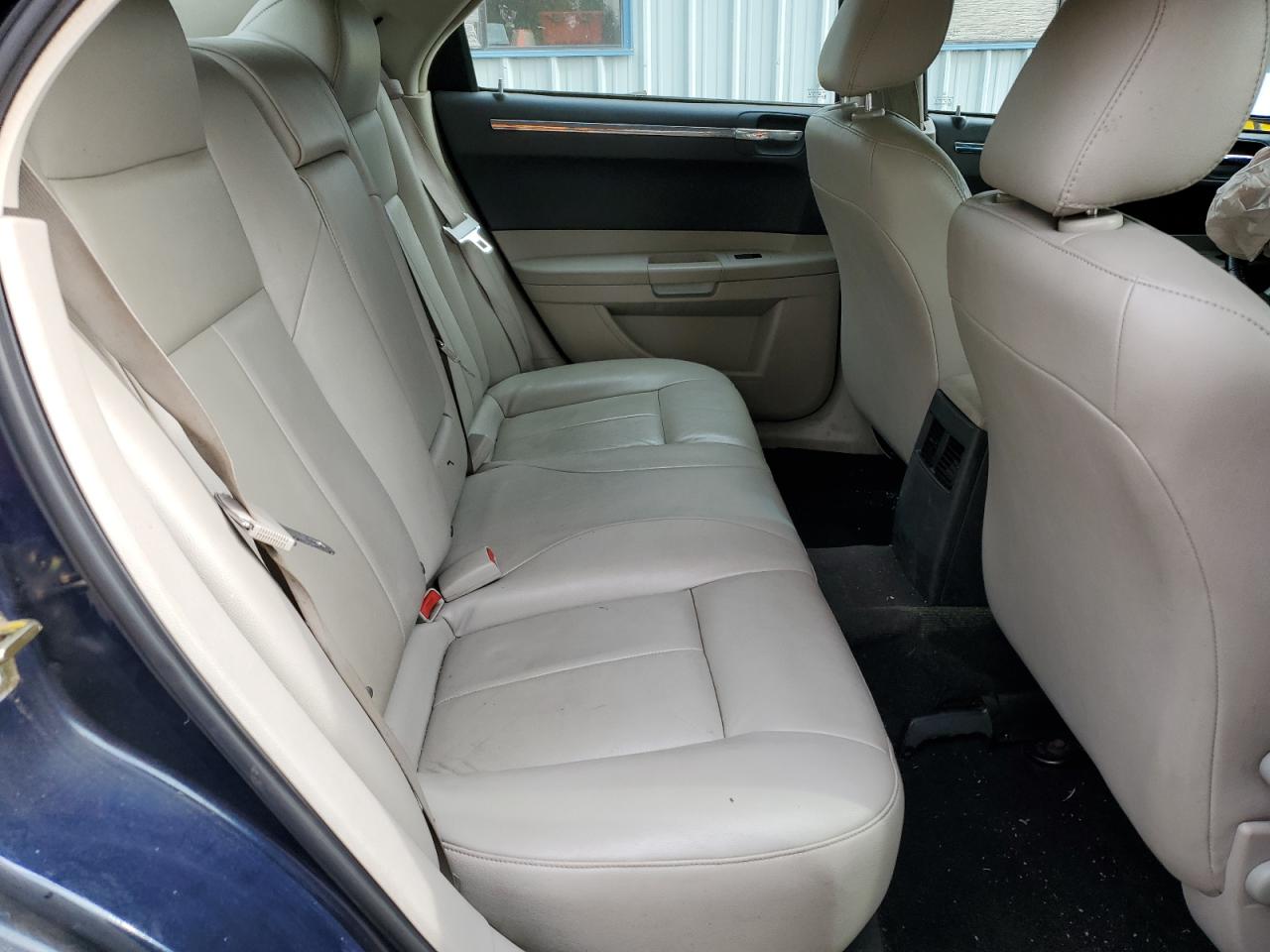 2005 Chrysler 300 Touring VIN: 2C3JA53G75H107805 Lot: 90999235