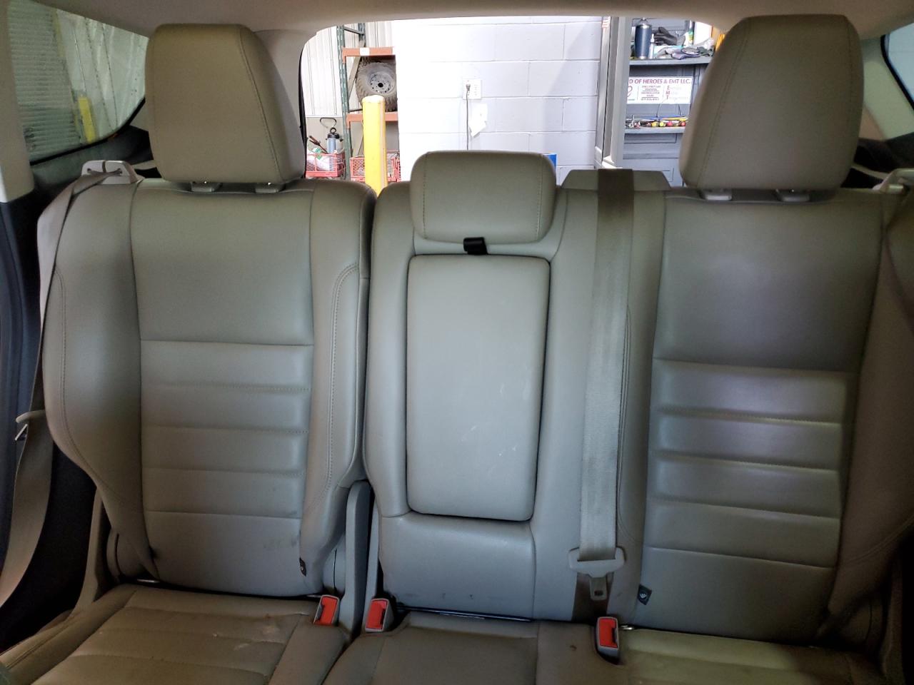 2016 Ford Escape Titanium VIN: 1FMCU9J92GUB44876 Lot: 81841835