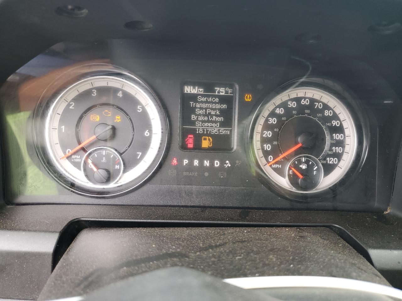 2019 Ram 1500 Classic Tradesman VIN: 1C6RR7FG2KS525263 Lot: 82392835