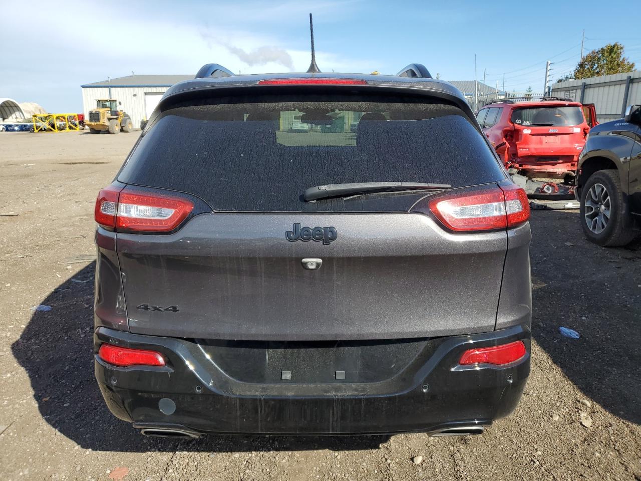 2018 Jeep Cherokee Latitude VIN: 1C4PJMCX9JD588597 Lot: 81964775