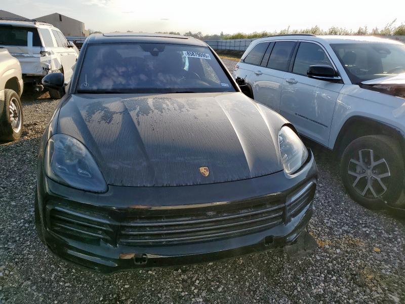  PORSCHE CAYENNE 2023 Czarny
