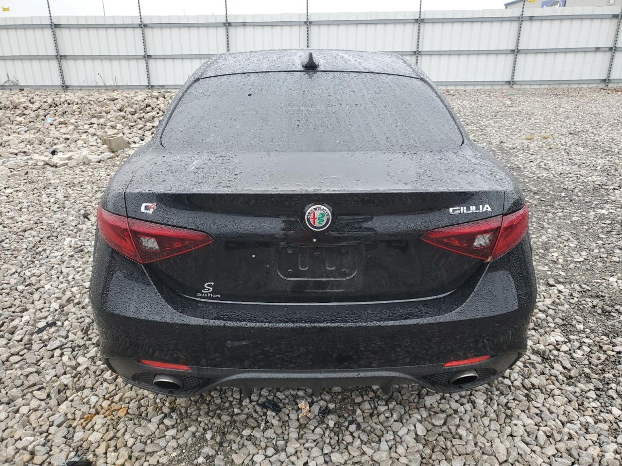 2017 Alfa Romeo Giulia Ti Q4 VIN: ZARFAEEN6H7543645 Lot: 90138785