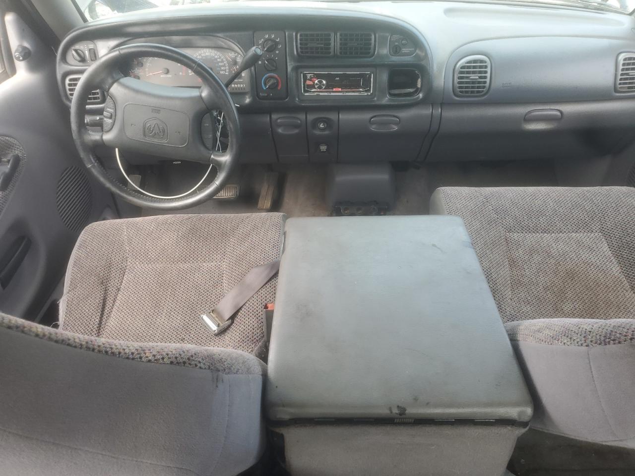 2001 Dodge Ram 1500 VIN: 1B7HC13Y51J270807 Lot: 84372195