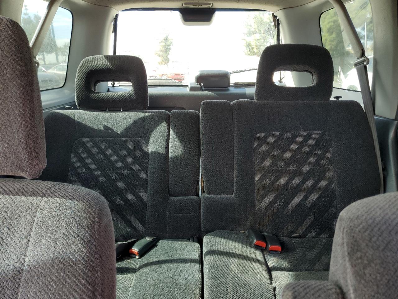 1999 Honda Cr-V VIN: JHLRD2843XC005980 Lot: 82386975