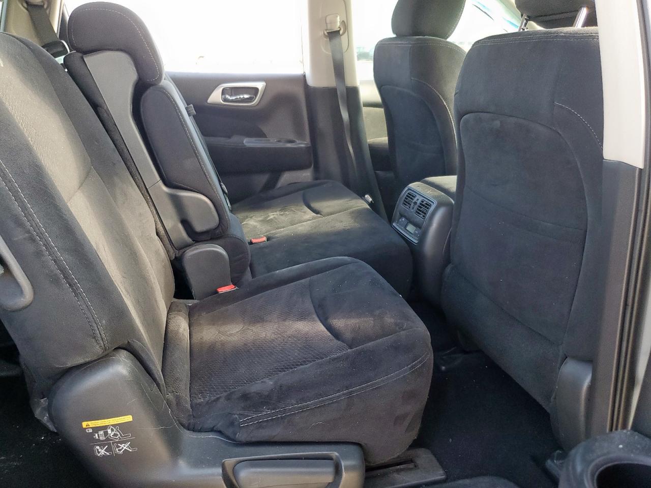 2015 Nissan Pathfinder S VIN: 5N1AR2MN3FC690700 Lot: 82462275