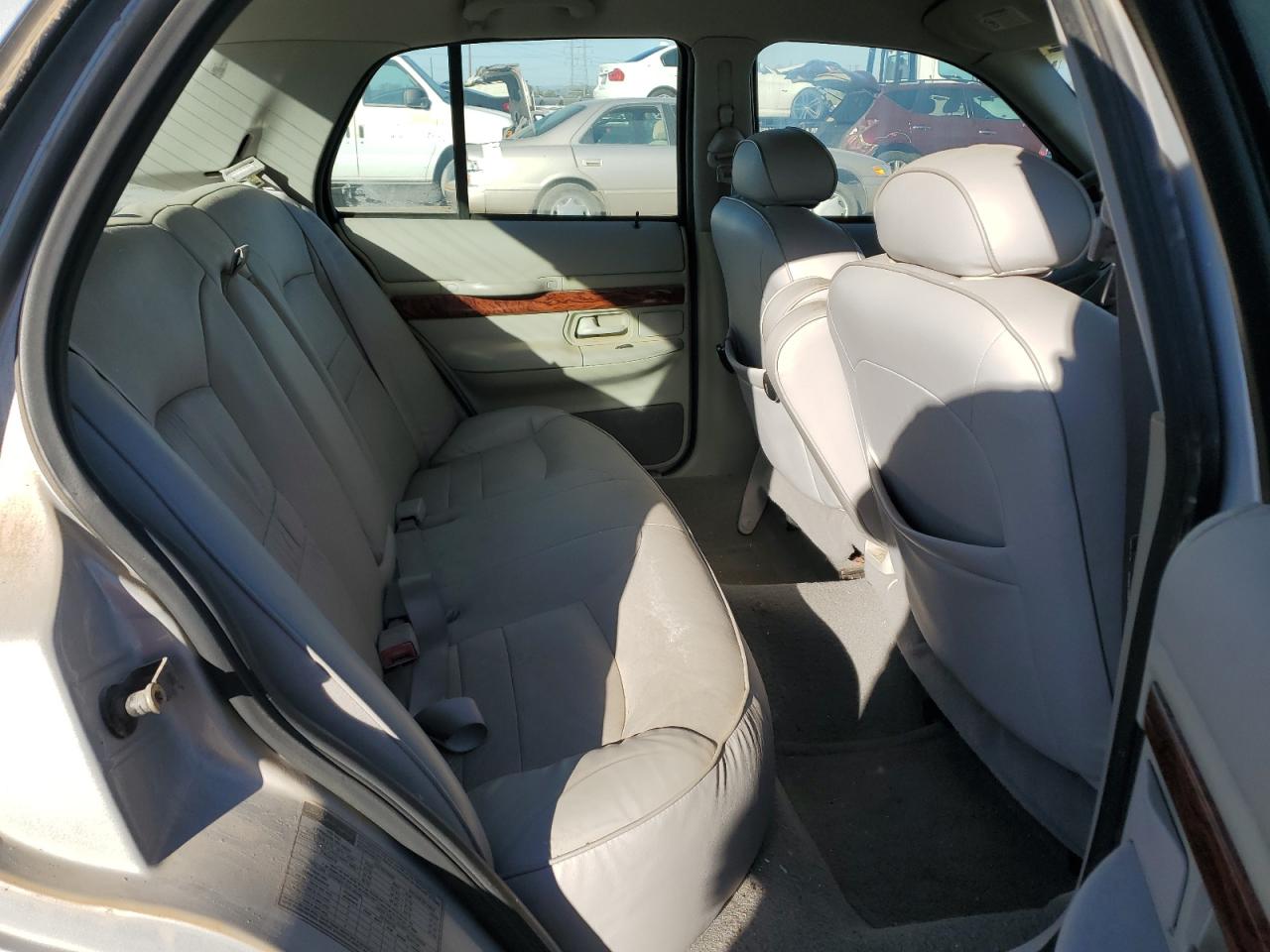 2002 Mercury Grand Marquis Ls VIN: 2MEFM75W22X623854 Lot: 89924855