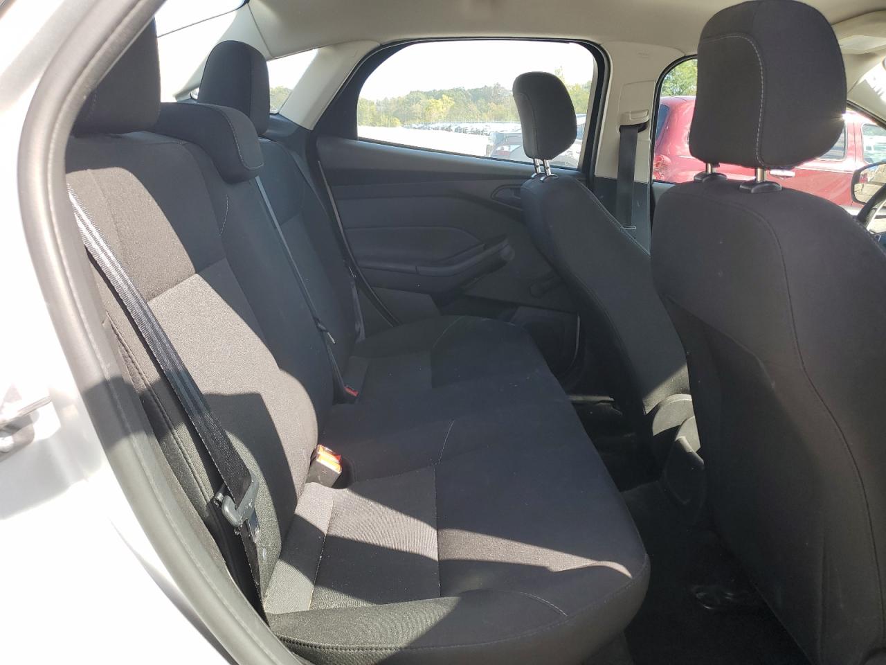 2018 Ford Focus S VIN: 1FADP3E26JL310278 Lot: 86059275