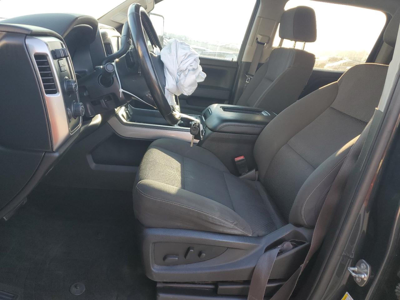 2017 Chevrolet Silverado K1500 Lt VIN: 3GCUKREC4HG440510 Lot: 82186275