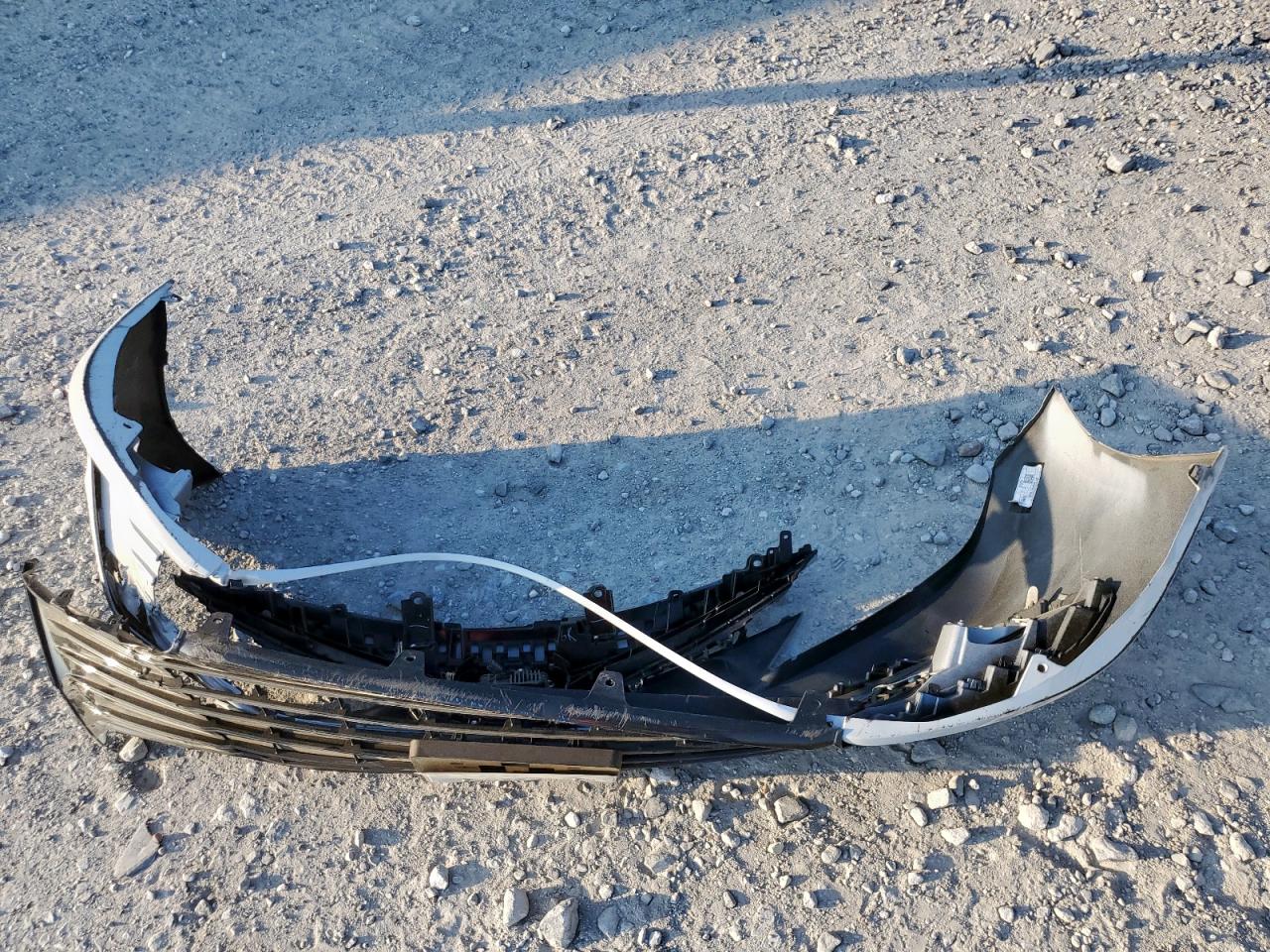 2024 Toyota Camry Le VIN: 4T1C11AK2RU256576 Lot: 86149885