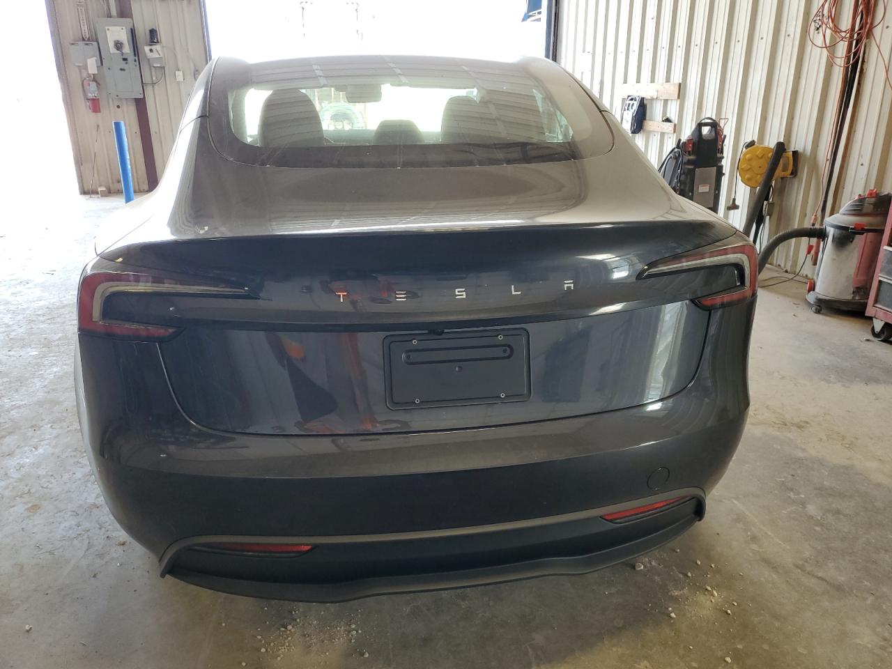 2025 Tesla Model 3 VIN: 5YJ3E1EAXSF068011 Lot: 87240765