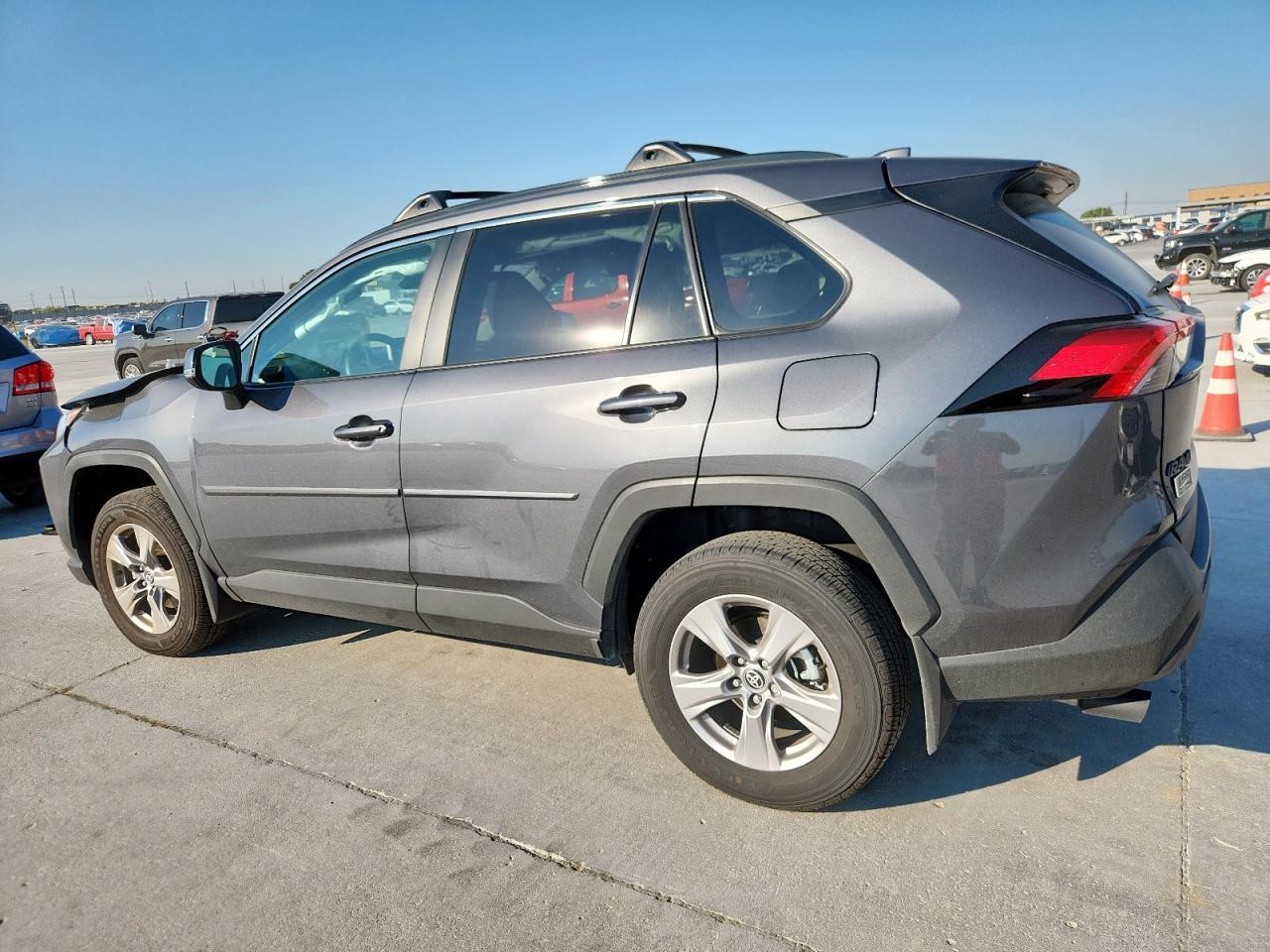 2025 Toyota Rav4 Xle VIN: 2T3W1RFV8SW401907 Lot: 82453525