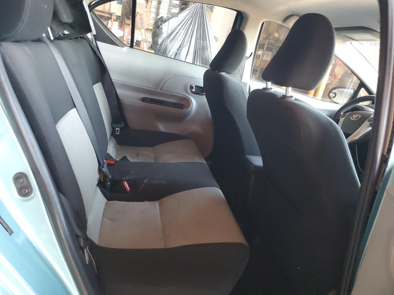 2013 Toyota Prius C VIN: JTDKDTB36D1039410 Lot: 85960085