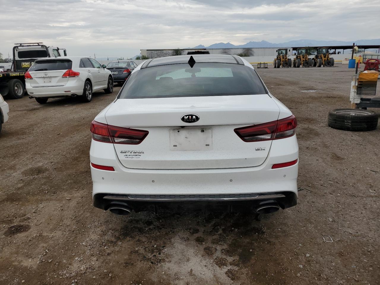 2019 Kia Optima Ex VIN: 5XXGU4L1XKG341602 Lot: 82390035