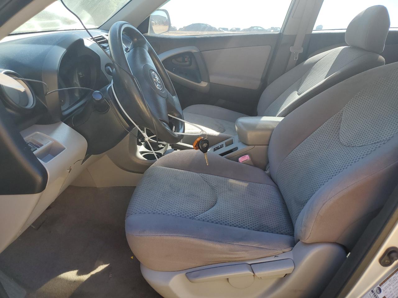 2008 Toyota Rav4 VIN: JTMBD33V385132528 Lot: 82399565