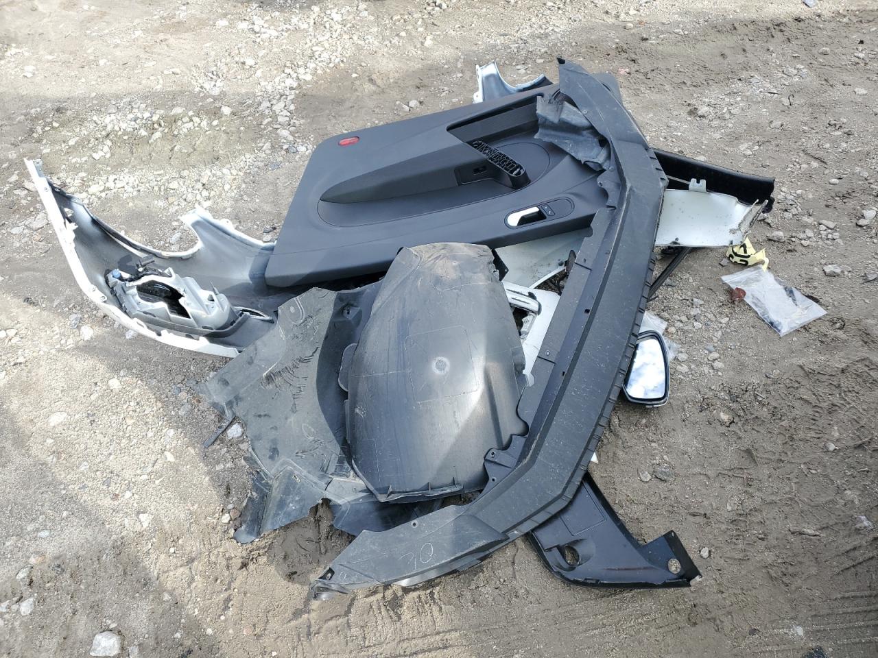 2019 Volkswagen Beetle S VIN: 3VWFD7AT9KM719972 Lot: 86055495