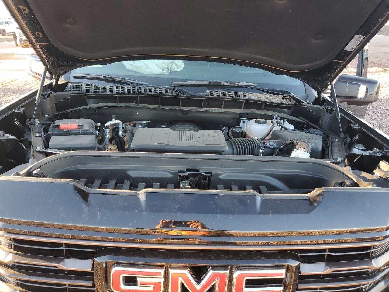 2024 GMC Sierra K1500 At4X VIN: 3GTUUFEL2RG266785 Lot: 89855785