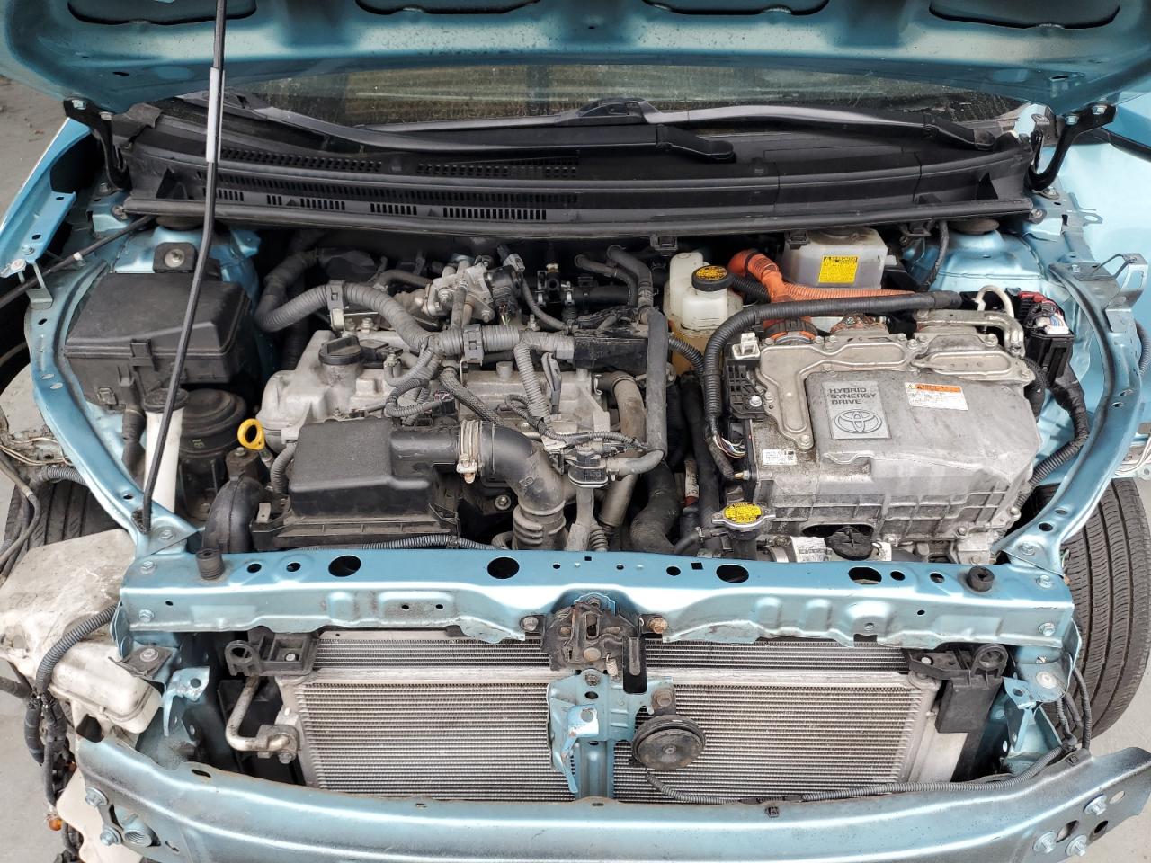 2013 Toyota Prius C VIN: JTDKDTB33D1038747 Lot: 82324805