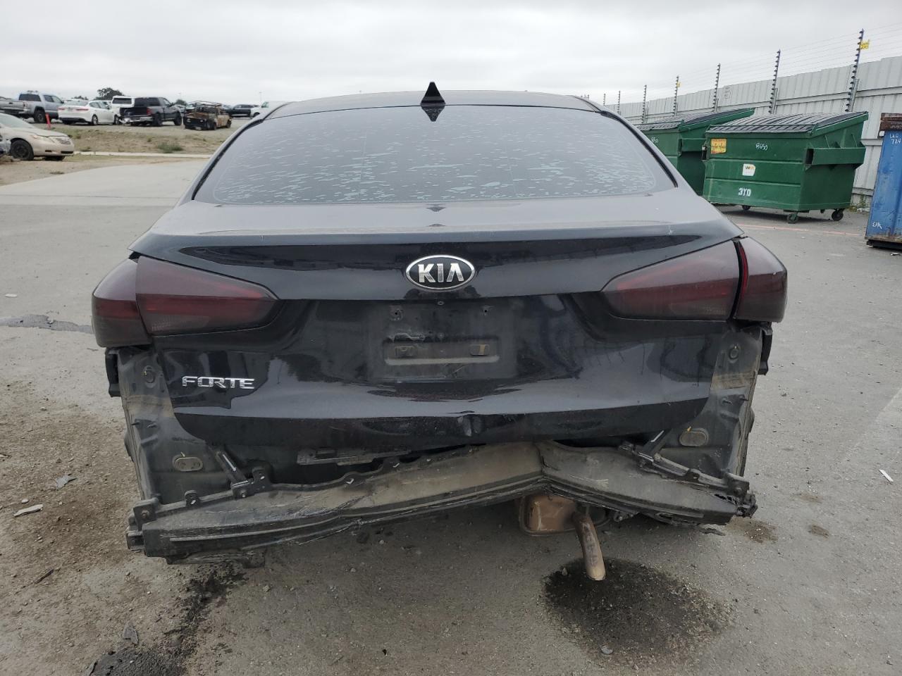 2018 Kia Forte Lx VIN: 3KPFL4A7XJE165986 Lot: 82737275