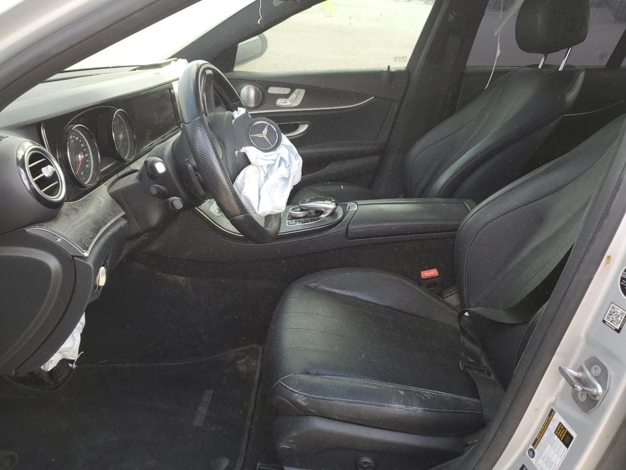 2018 Mercedes-Benz E 300 VIN: WDDZF4JB8JA301565 Lot: 89869155