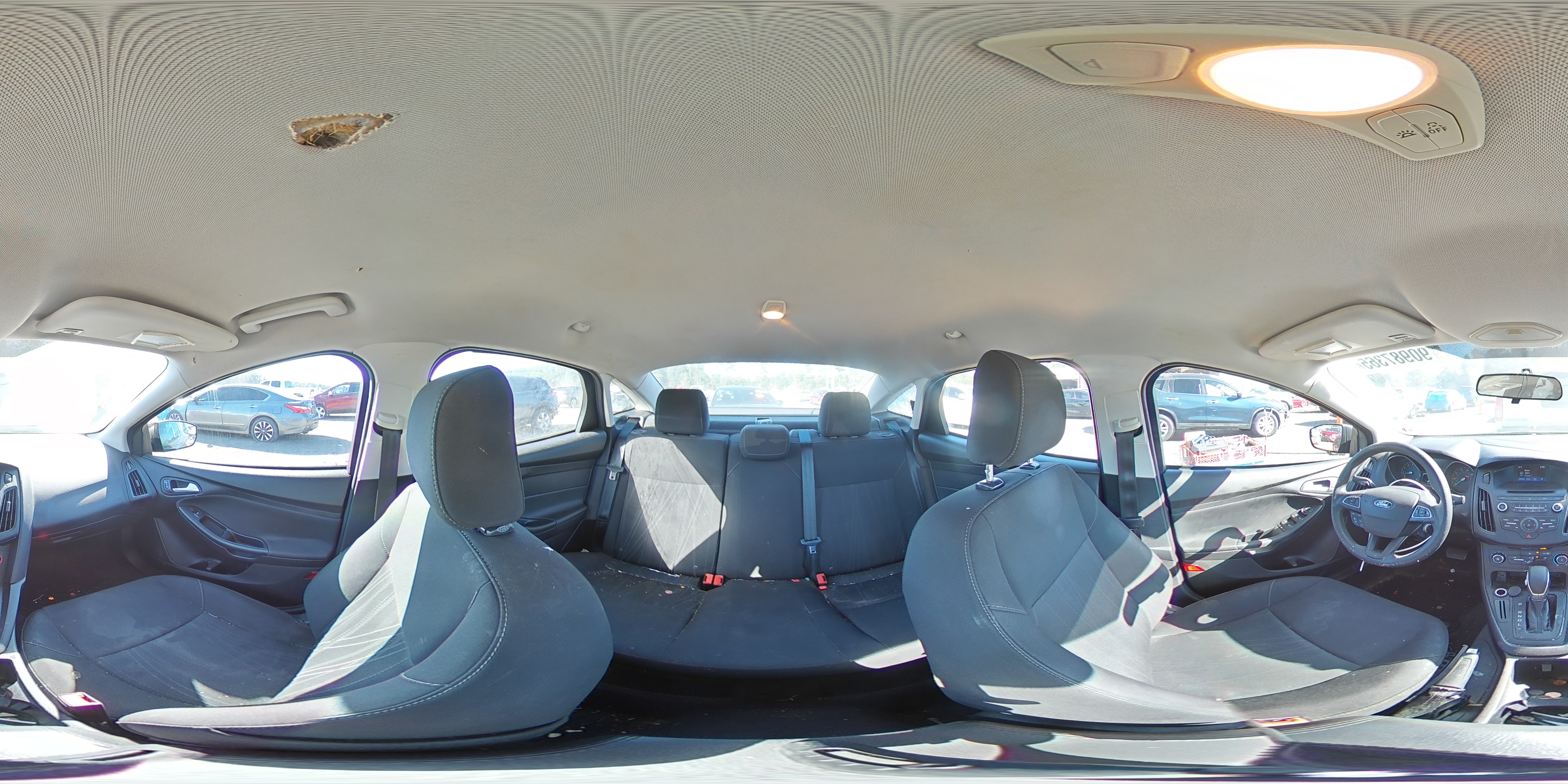 2017 Ford Focus Se VIN: 1FADP3F20HL300564 Lot: 90987365