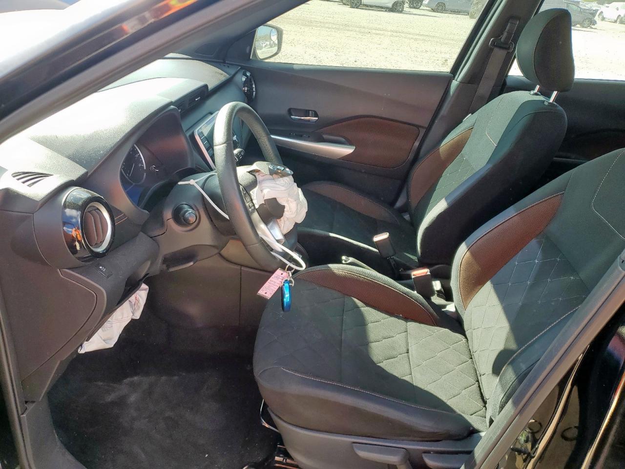 2018 Nissan Kicks S VIN: 3N1CP5CU4JL513392 Lot: 82497025