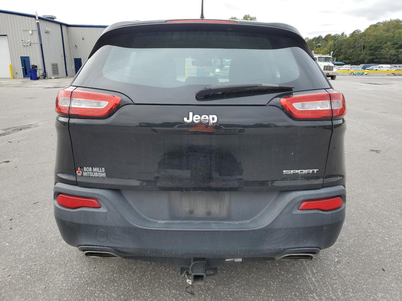2017 Jeep Cherokee Sport VIN: 1C4PJLAS2HD236053 Lot: 82418975
