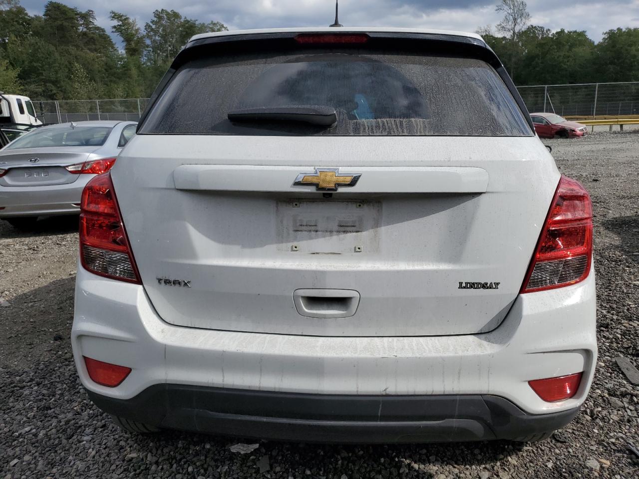 2020 Chevrolet Trax Ls VIN: KL7CJKSB1LB329610 Lot: 85758975
