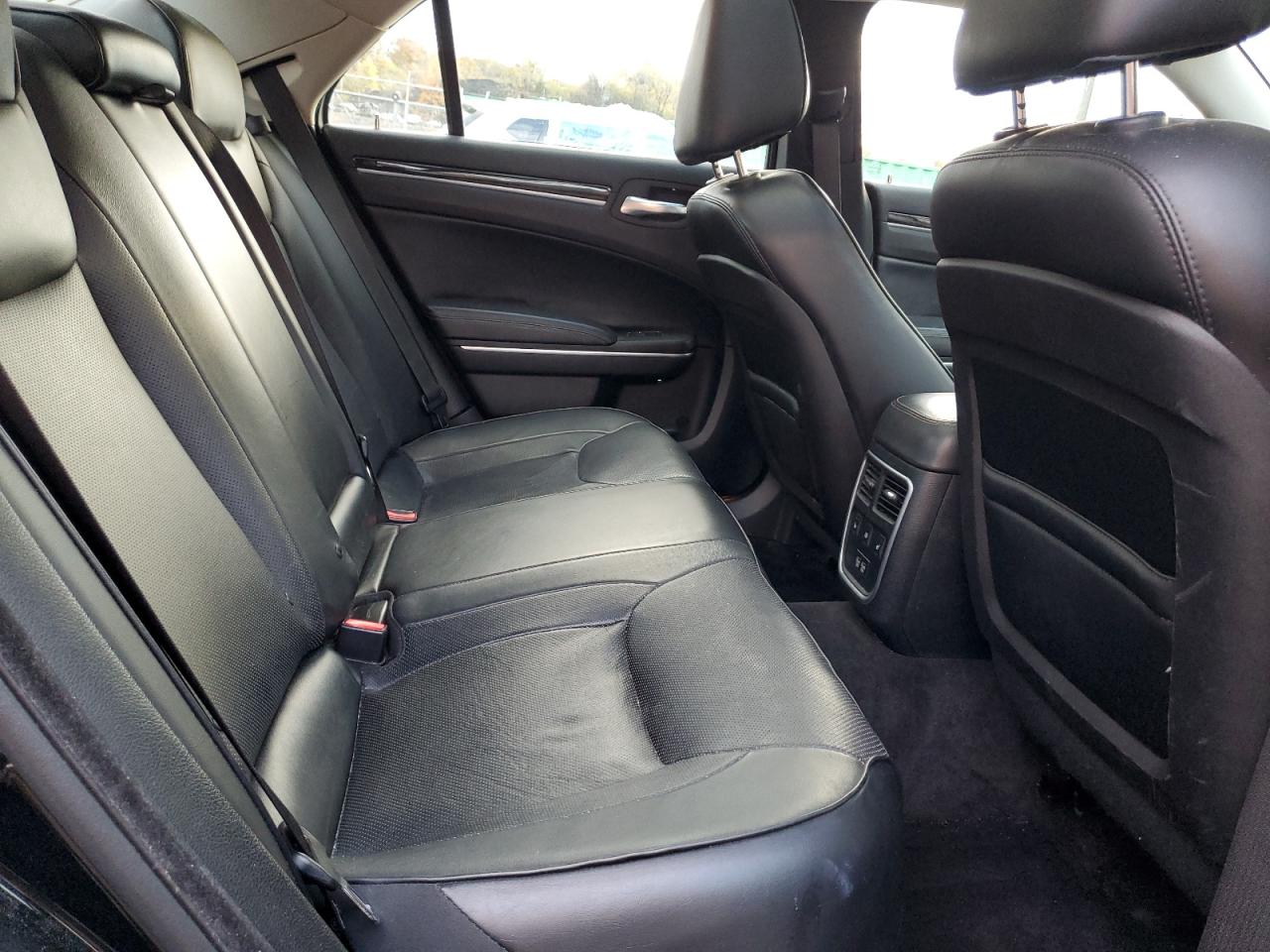 2015 Chrysler 300C VIN: 2C3CCAKG1FH808547 Lot: 89625335