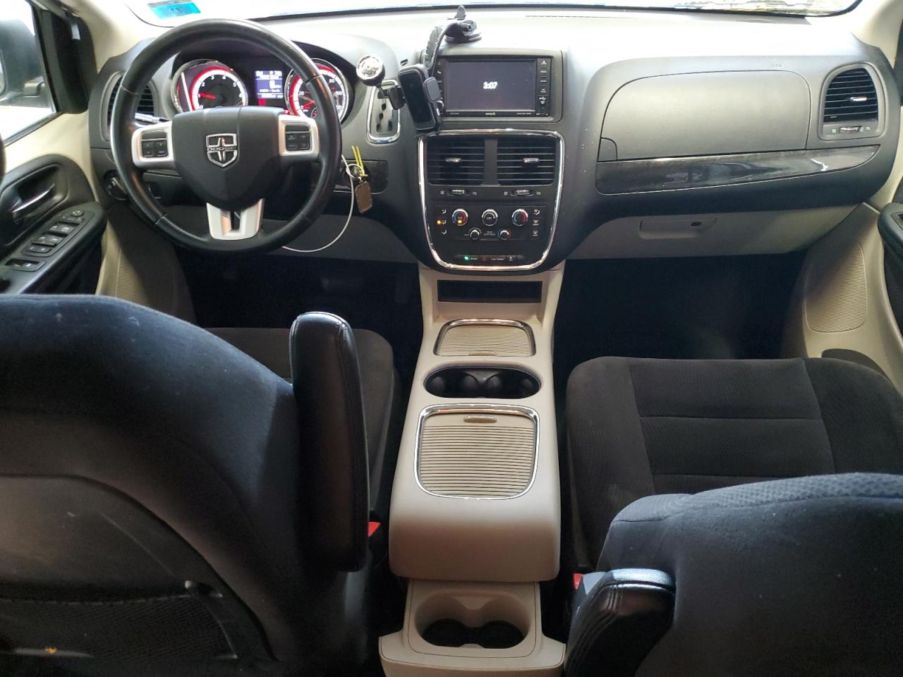 2014 Dodge Grand Caravan Sxt VIN: 2C4RDGCG2ER388813 Lot: 85200605