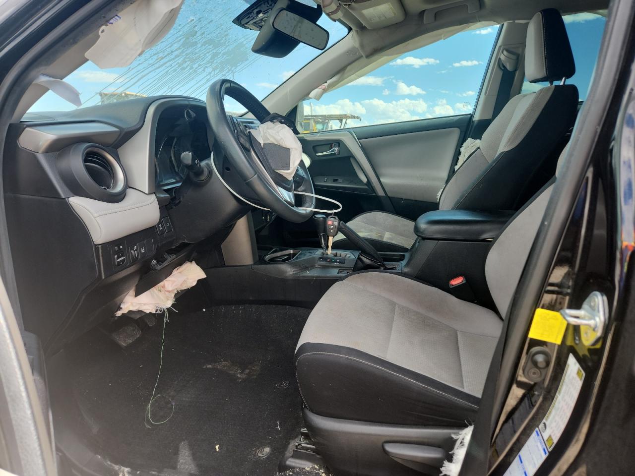 2017 Toyota Rav4 Xle VIN: 2T3RFREV9HW634932 Lot: 81944945