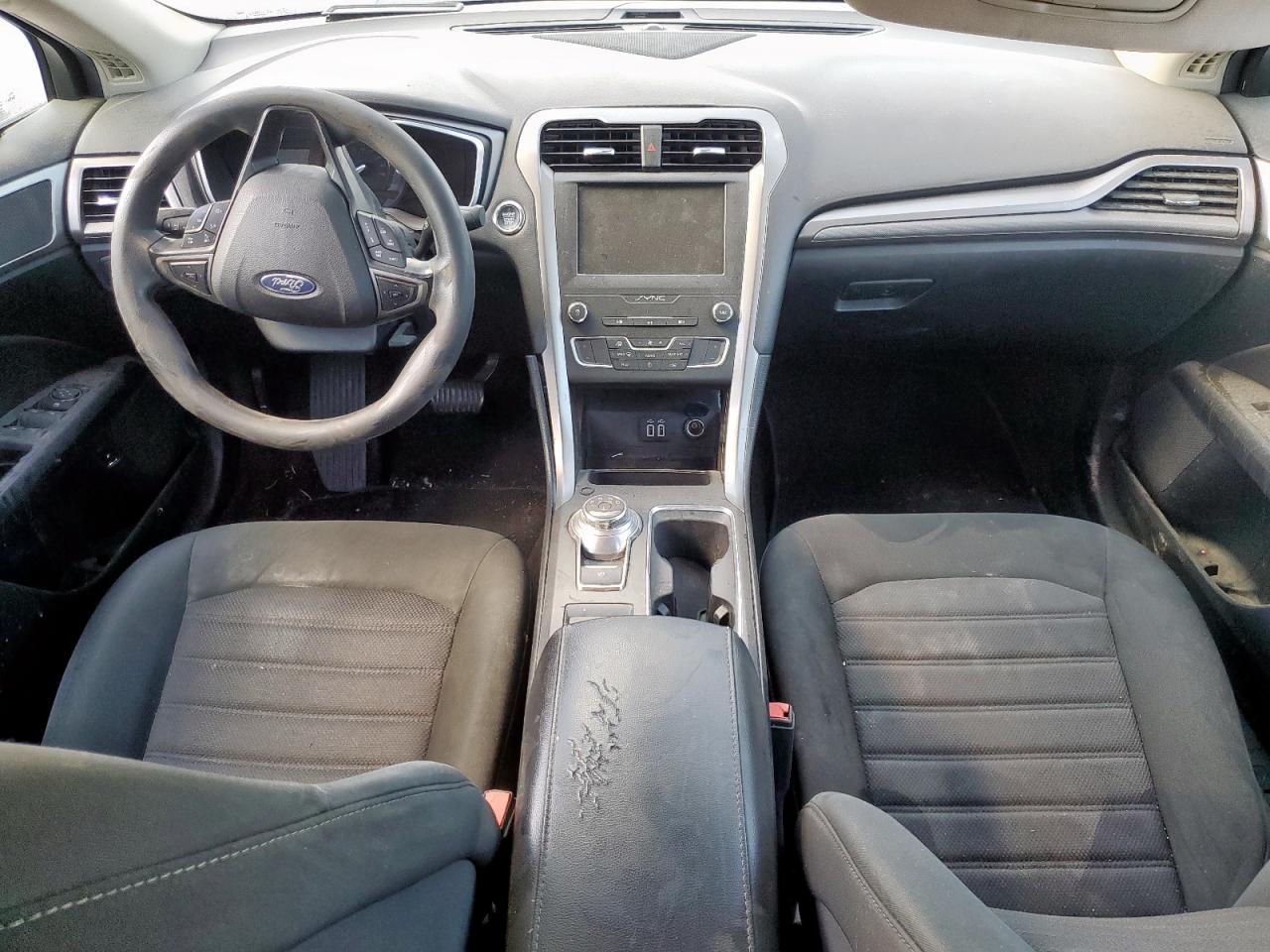 2019 Ford Fusion Se VIN: 3FA6P0LU8KR263818 Lot: 84888135