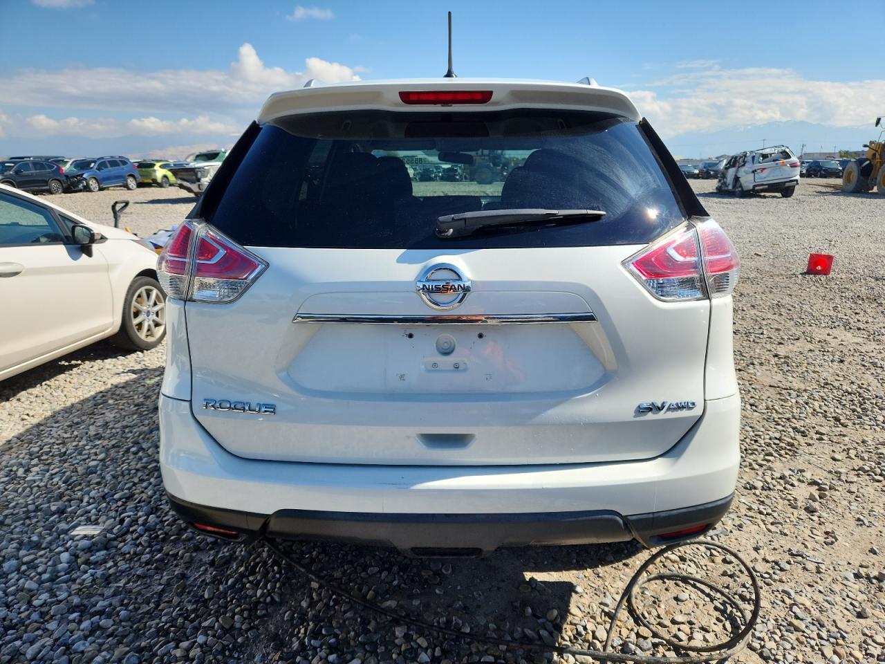 2016 Nissan Rogue S VIN: KNMAT2MV6GP731126 Lot: 85552875