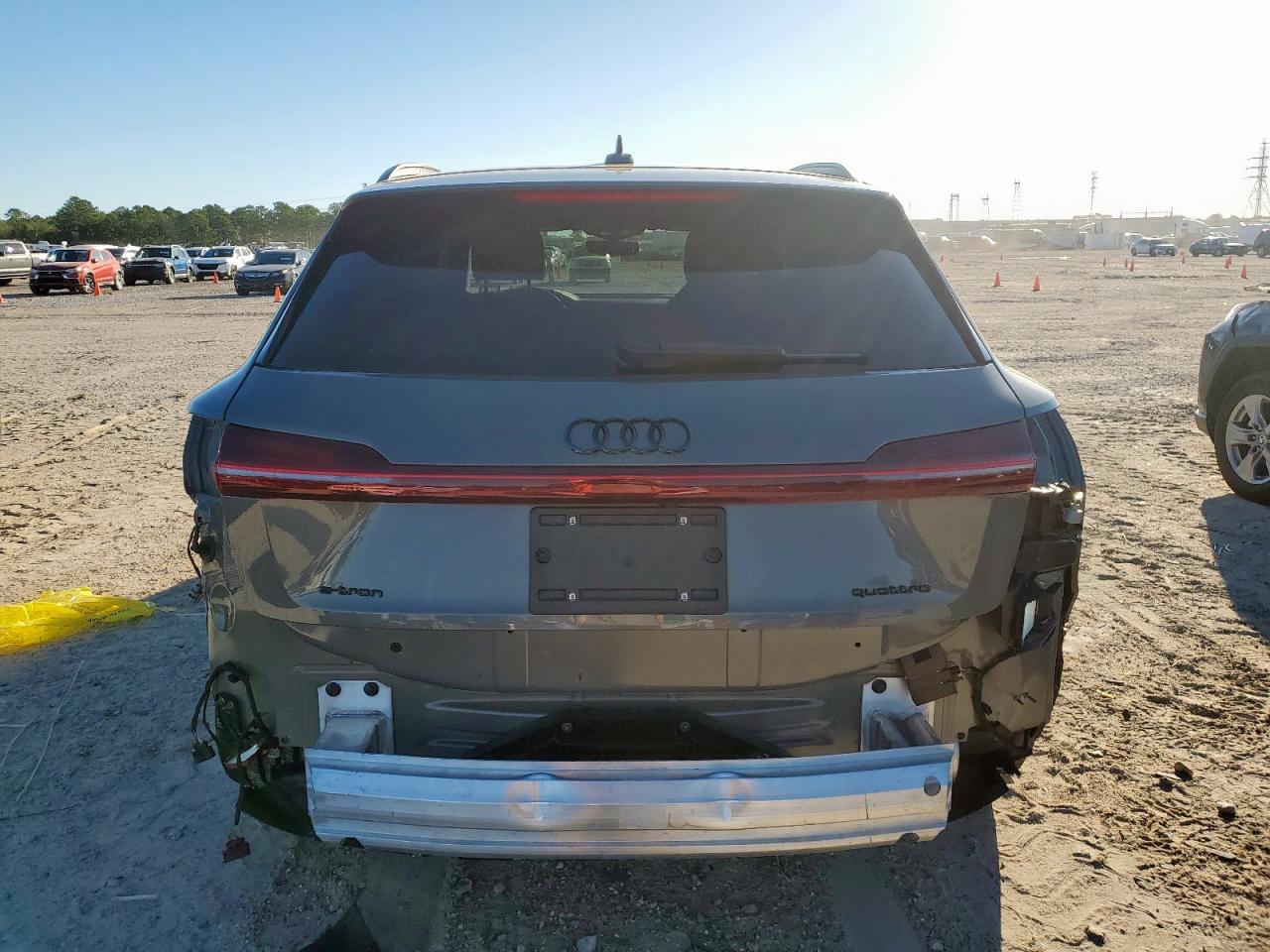 2022 Audi E-Tron Chronos VIN: WA1VABGE7NB034037 Lot: 90238775