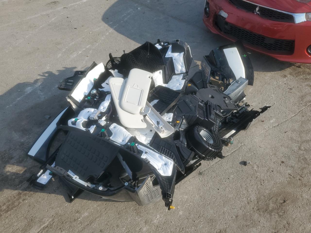 2026 Hyundai Ioniq 9 Sel VIN: 7YAMUFS38TY001766 Lot: 82160575