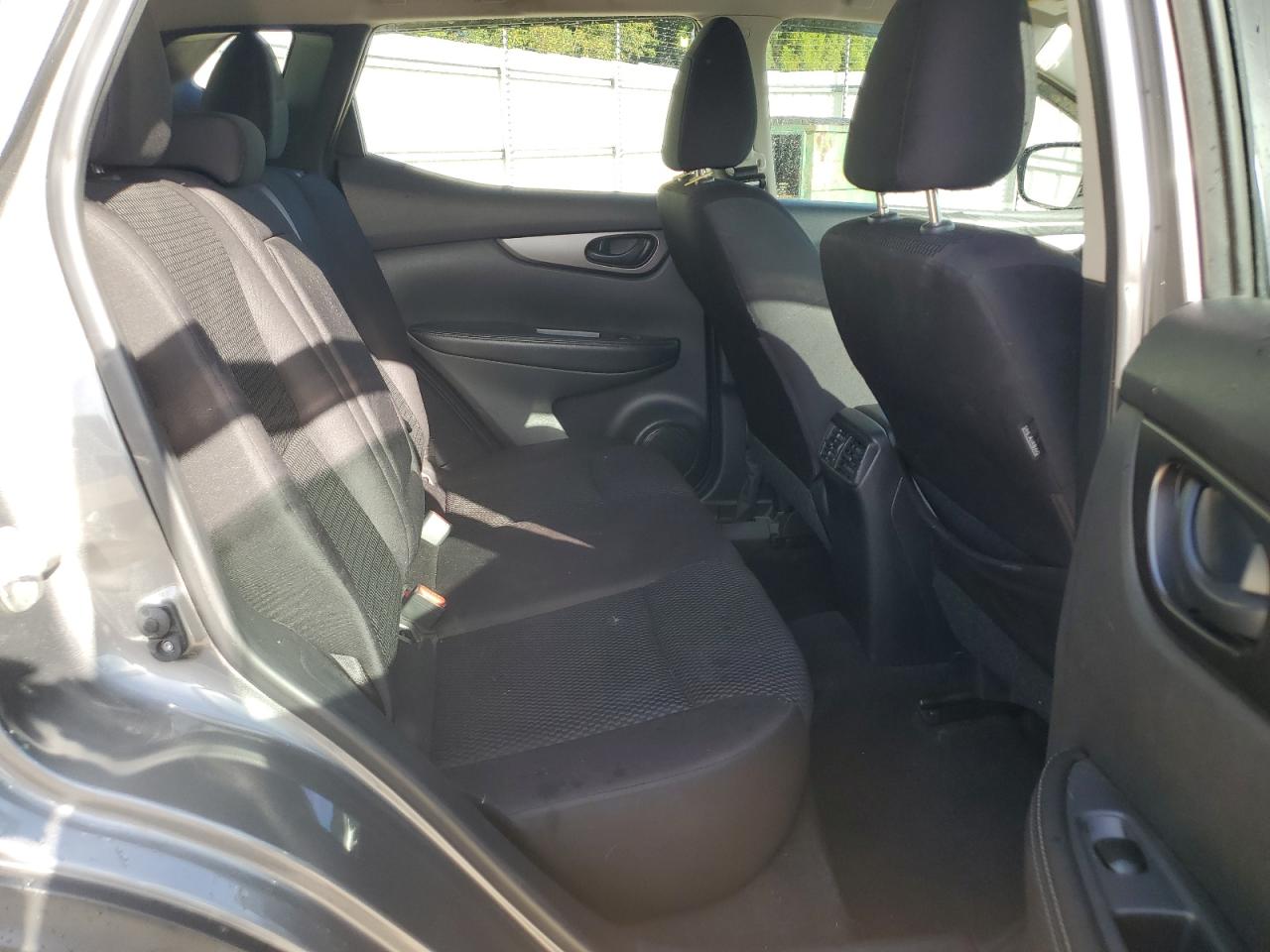 2018 Nissan Rogue Sport S VIN: JN1BJ1CP0JW160868 Lot: 85138965