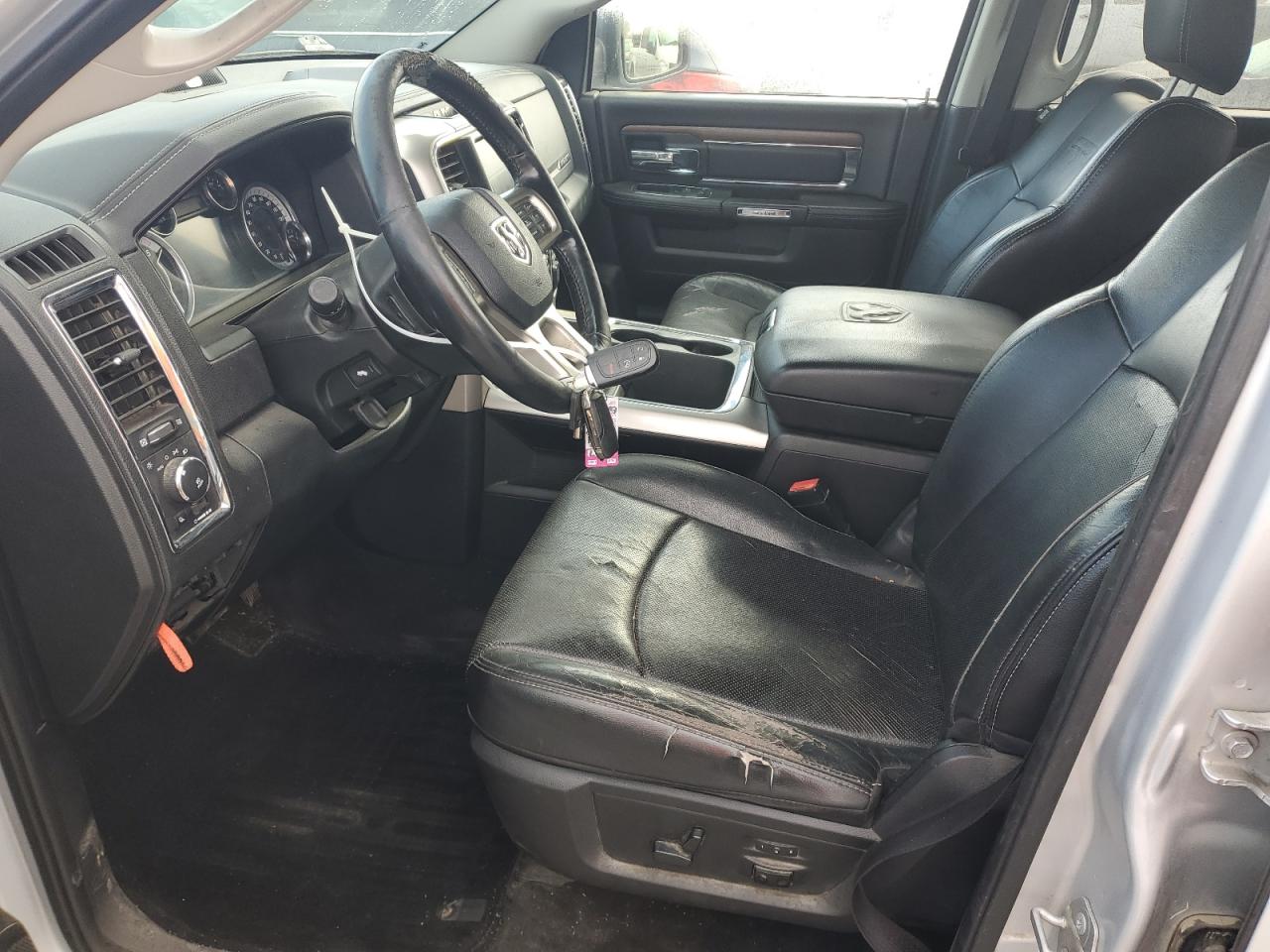 2016 Ram 1500 Laramie VIN: 1C6RR7VM5GS162701 Lot: 82529075