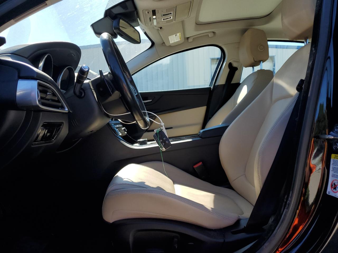 2017 Jaguar Xe Premium VIN: SAJAD4BN0HA975808 Lot: 84928415