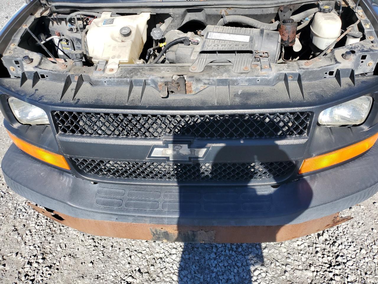 2006 Chevrolet Express G3500 VIN: 1GAHG39U761213173 Lot: 82414095