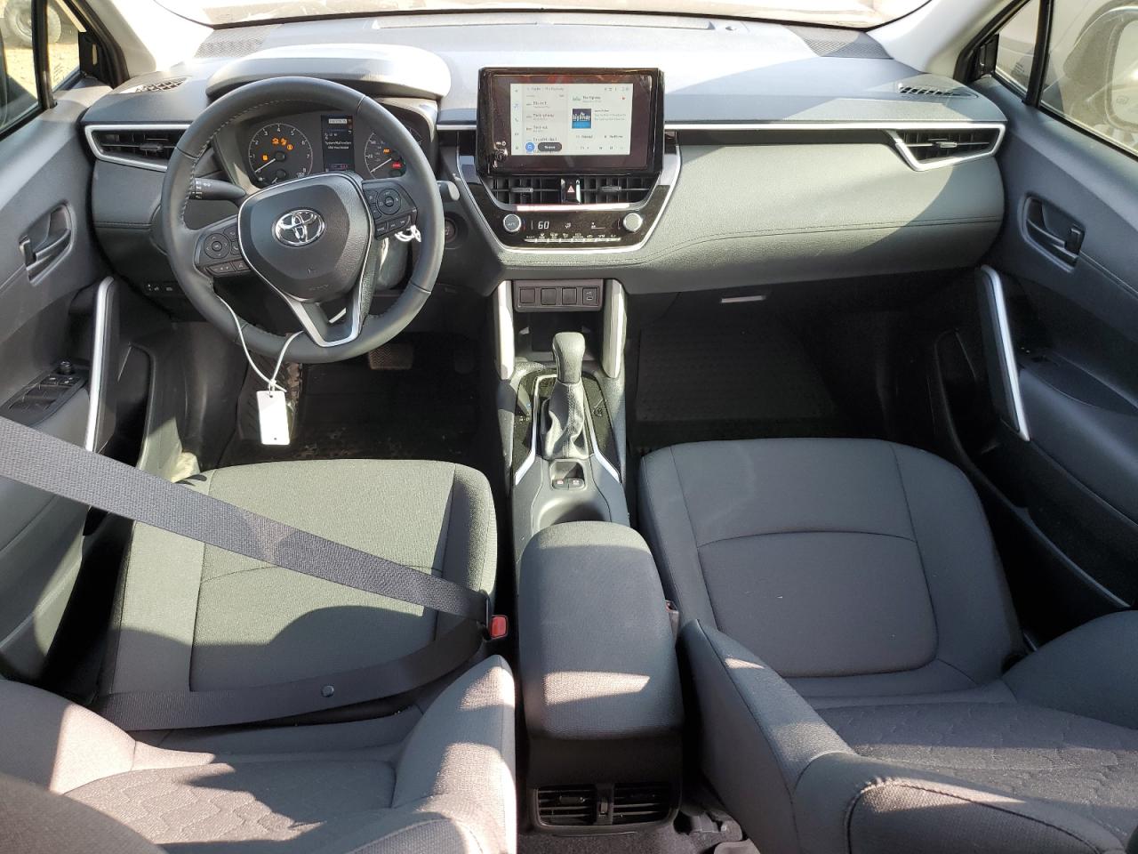 2025 Toyota Corolla Cross Le VIN: 7MUCAABG8SV144881 Lot: 82516595