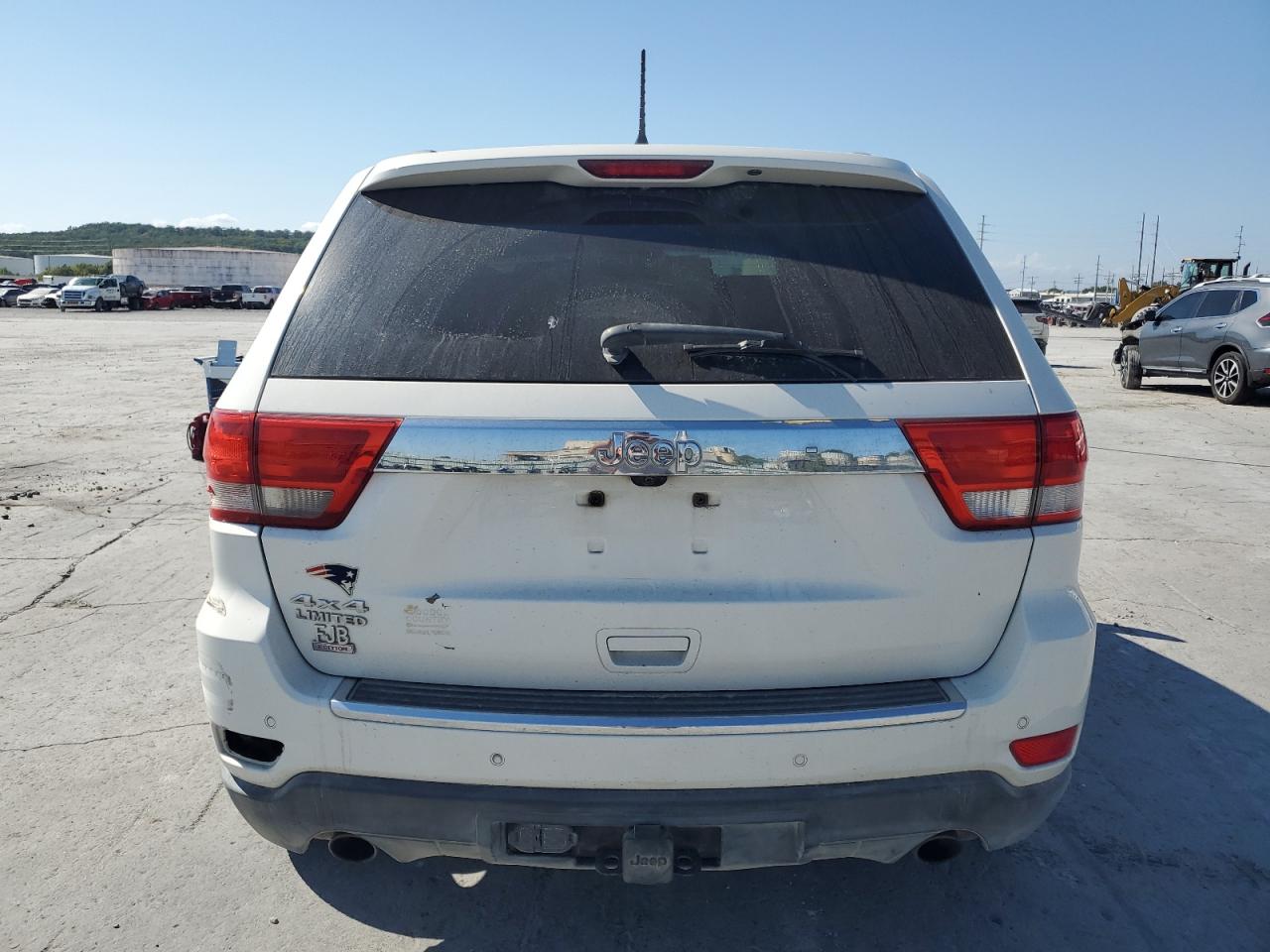 2011 Jeep Grand Cherokee Limited VIN: 1J4RR5GT5BC641487 Lot: 85681985