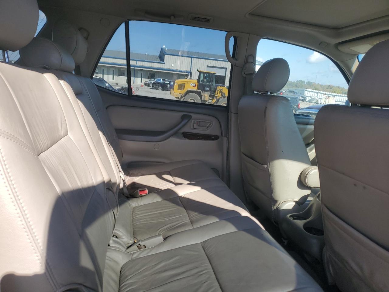 2005 Toyota Sequoia Sr5 VIN: 5TDZT34A35S261890 Lot: 91080545