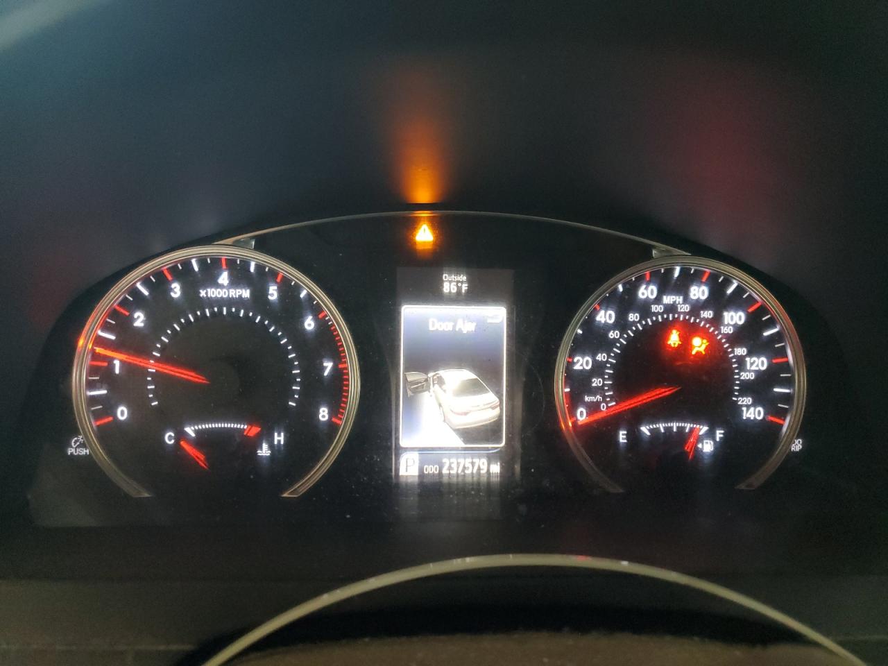 2016 Toyota Camry Le VIN: 4T1BF1FK4GU160581 Lot: 82190185