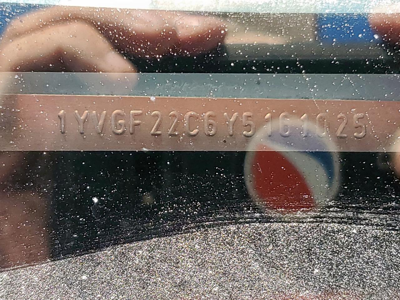 2000 Mazda 626 Es VIN: 1YVGF22C6Y5161025 Lot: 86135115