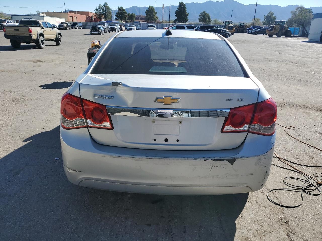 2016 Chevrolet Cruze Limited Lt VIN: 1G1PE5SB0G7207087 Lot: 87079945