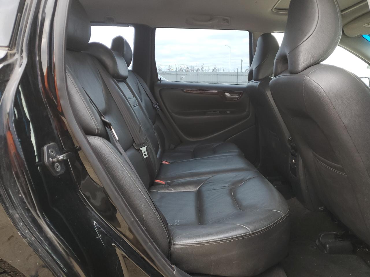 car-image car-image